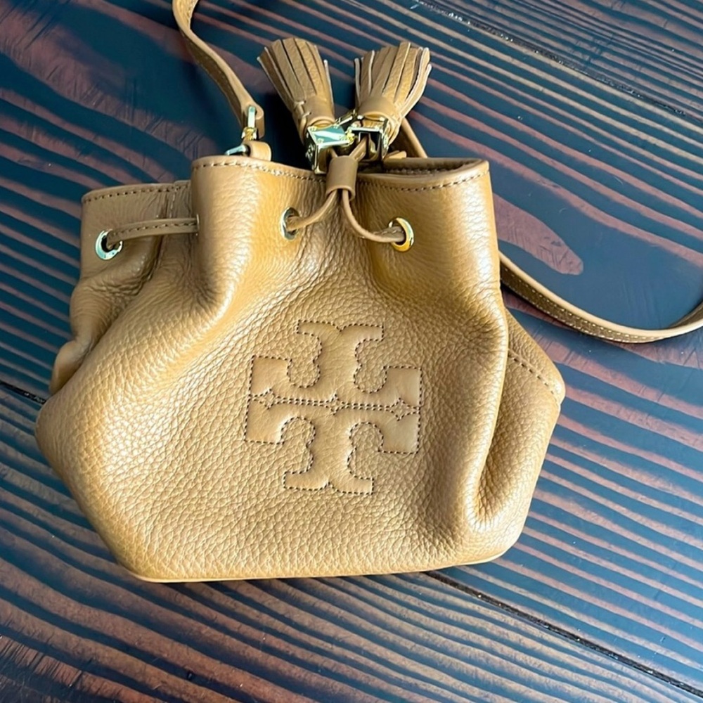 Tory Burch Bucket Bag - Picture 2 of 8